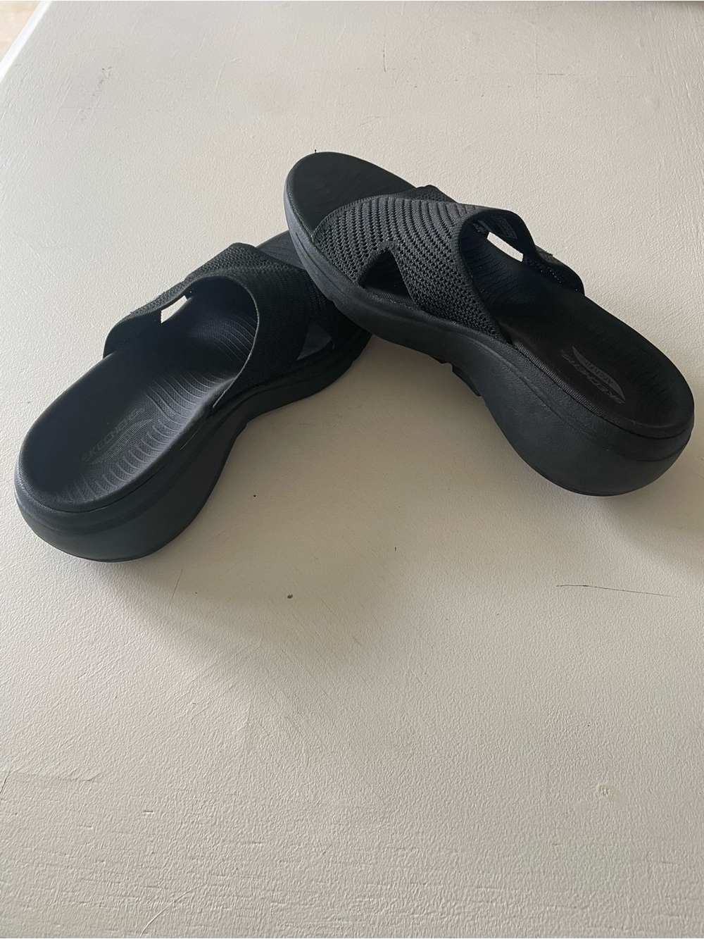 Skechers Archfit Black Knit Platform Slide Sandals